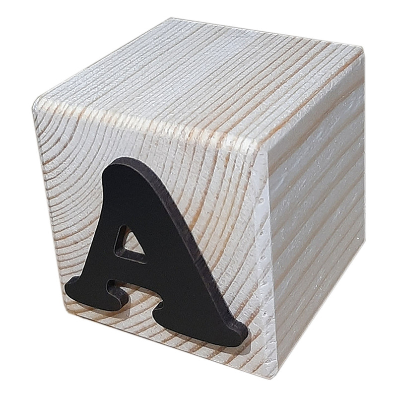 استند رومیزی تزیینی مدل مکعب حرف A